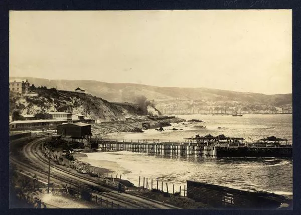 [Puerto de Valparaíso]  [fotografía]