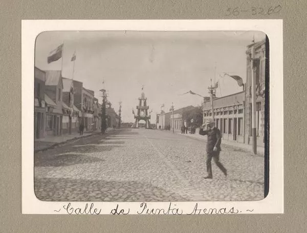Calle de Punta Arenas  [Fotografía] Ricardo Jiménez.