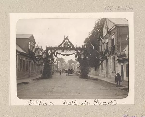 Valdivia, Calle Picarte  [fotografía] Ricardo Jiménez