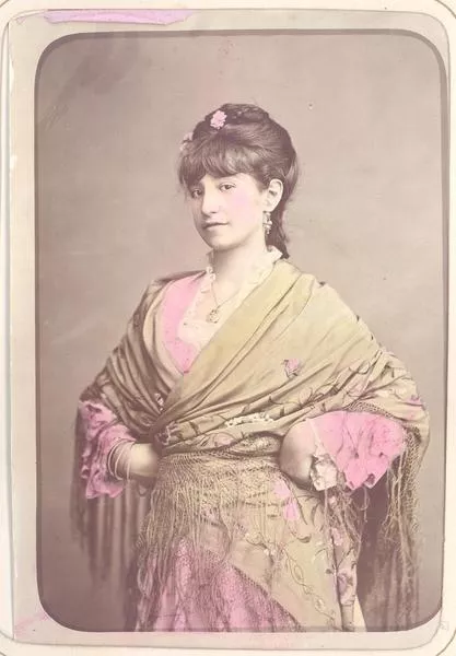 [Mujer no identificada]  [fotografía] Leptograma Laurent.