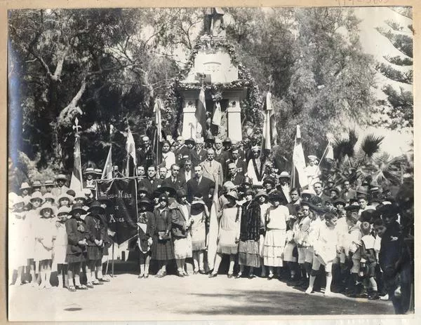 [Manifestación de aprecio que hacen los comités patrióticos de Arica a los veteranos del '79 que se encuentran en Arica]  [fotografía].