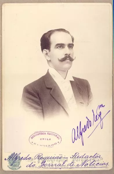 [Alfredo Requiao, redactor do Jornal de Noticias, retrato de medio cuerpo]  [fotografía] Photographia Vargas, de J. Herrero de Vargas.