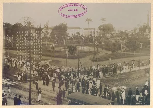 [Parque Duque de Caxias, con personas paseando, Salvador de Bahía, Brasil]  [fotografía] Pistolla, Phot. Amador.