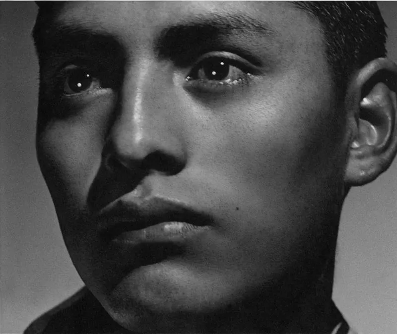 [Rostro de un hombre joven]  [fotografía] Jorge Opazo Galindo.