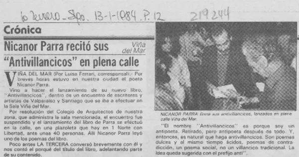 Nicanor Parra recitó sus "Antivillancicos" en plena calle  [artículo] Luisa Ferrari.