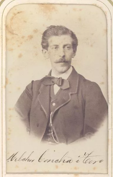 [Melchor de Santiago Concha i Toro, retrato de medio cuerpo]  [fotografía] Carlos Díaz, Fotografía Santiago.