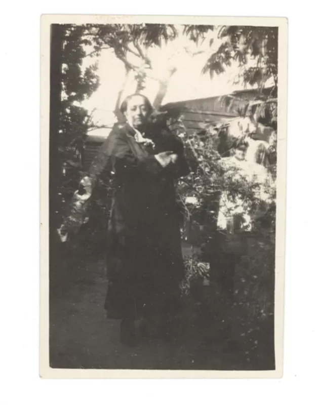[Retrato de Emelina Molina]  [fotografía]