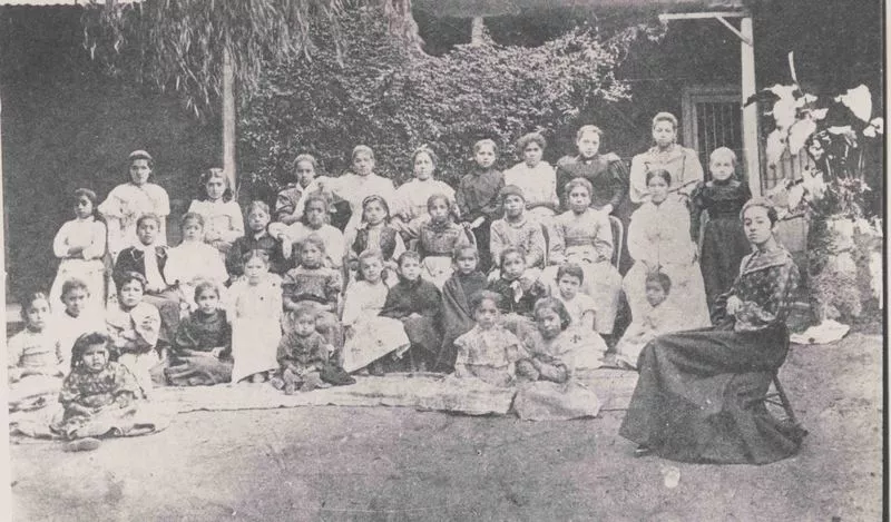 [La Escuela de Montegrande]  [fotografía].
