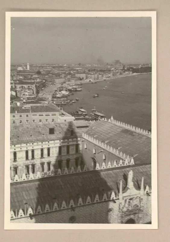 [Venecia]  [fotografía].