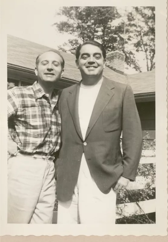 [Kurt Kasznar junto a un amigo en Nueva York]  [fotografía].
