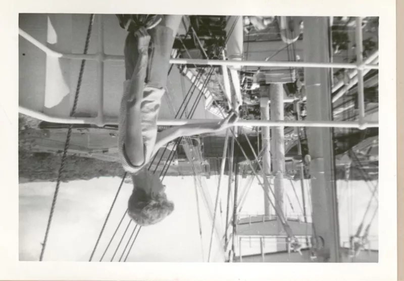 [Doris Dana a bordo del Santa Isabel]  [fotografía].