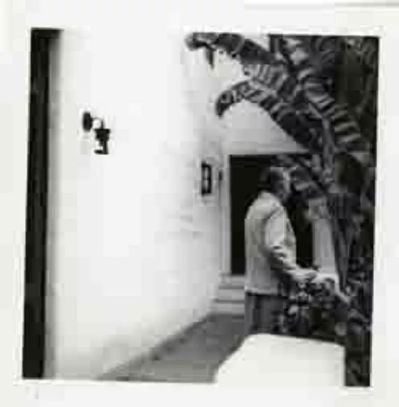 Gabriela Mistral en Santa Barbara  [fotografía].