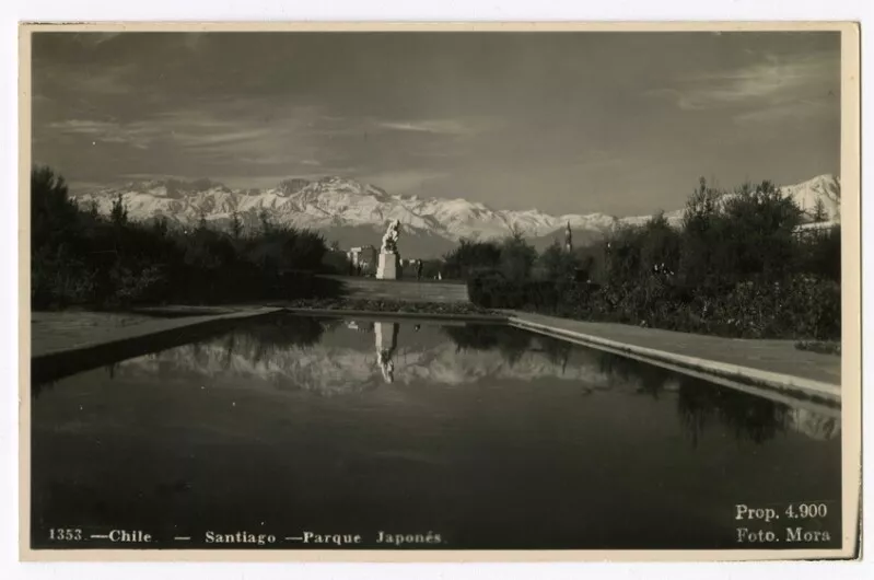 Chile - Santiago - Parque Japonés  [fotografía] Fot. Mora.