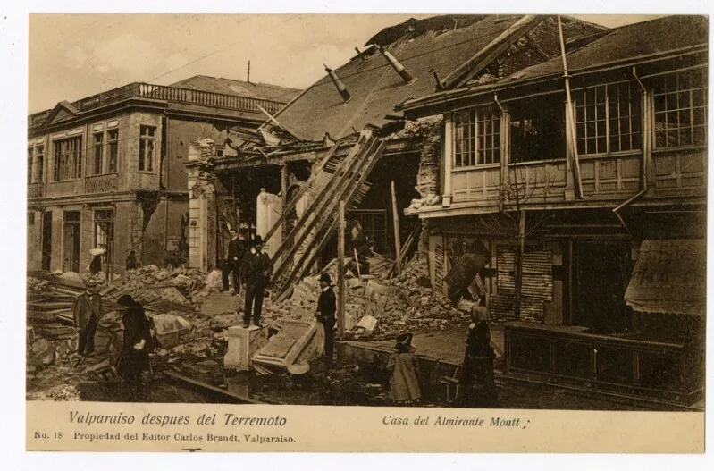 Valparaíso despues del Terremoto : Casa del Almirante Montt   Carlos Brandt.