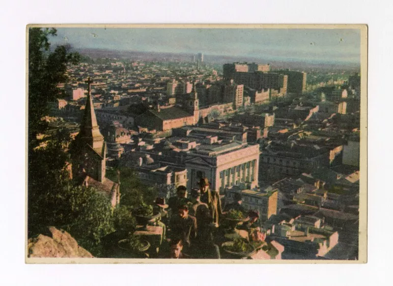 [Panorámica de Santiago, desde el Cerro Santa Lucía]  [fotografía] Foto Cori.