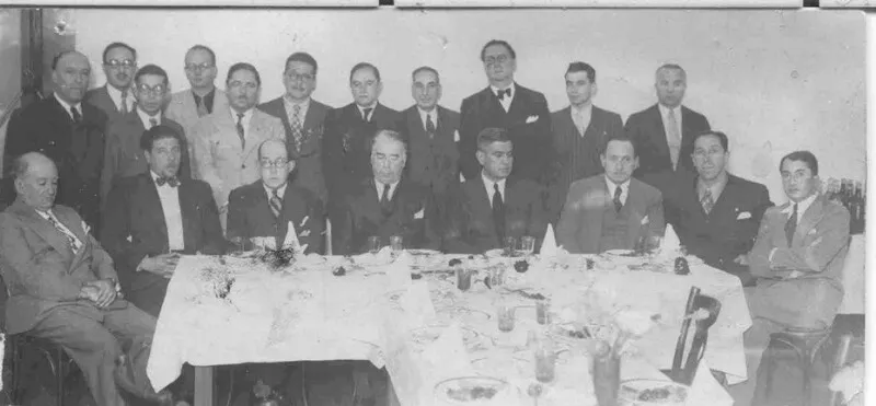 [Despedida de soltero a Ángel Cruchaga]  [fotografía].