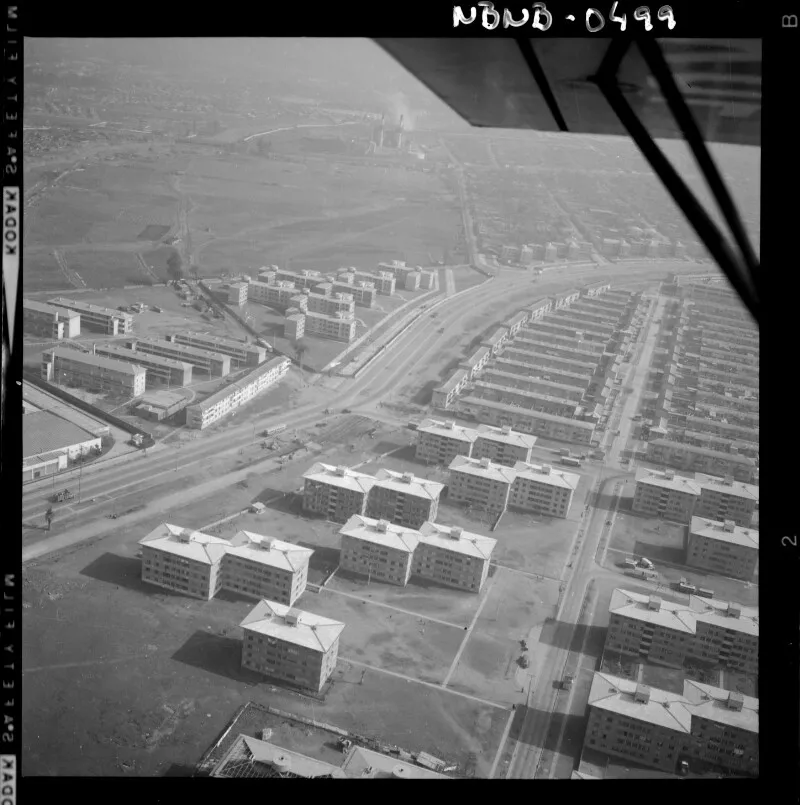 [Vista aerea de conjunto habitacional]  [fotografía] Antonio Quintana.
