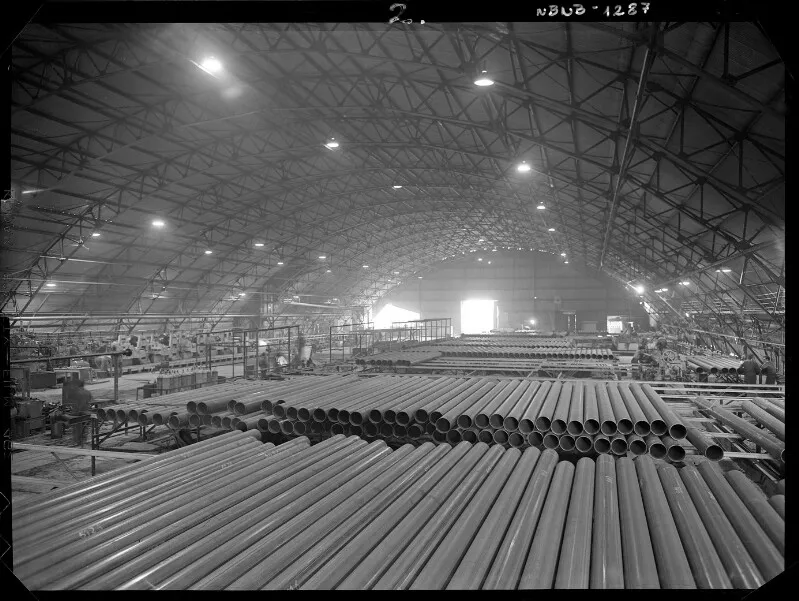 [Interior de galpón]  [fotografía] Antonio Quintana.