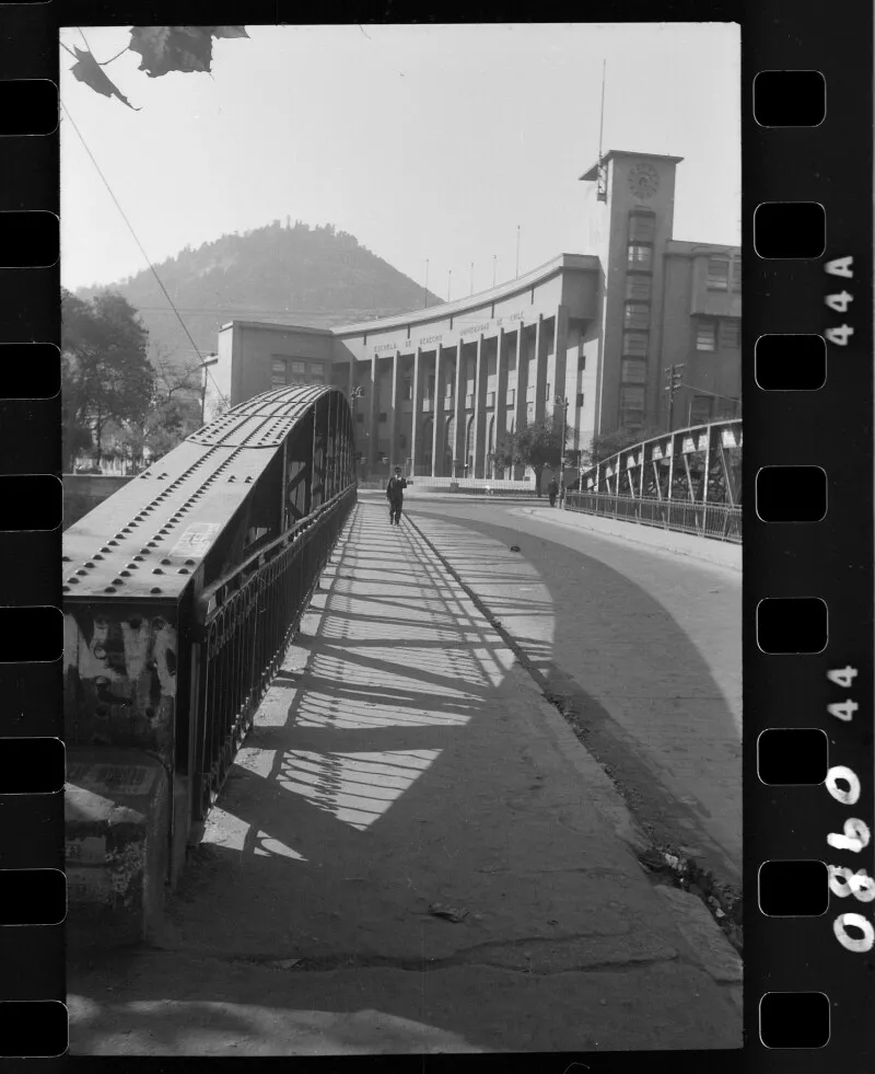 [Facultad de derecho de la Universidad de chile]  [fotografía] Antonio Quintana.