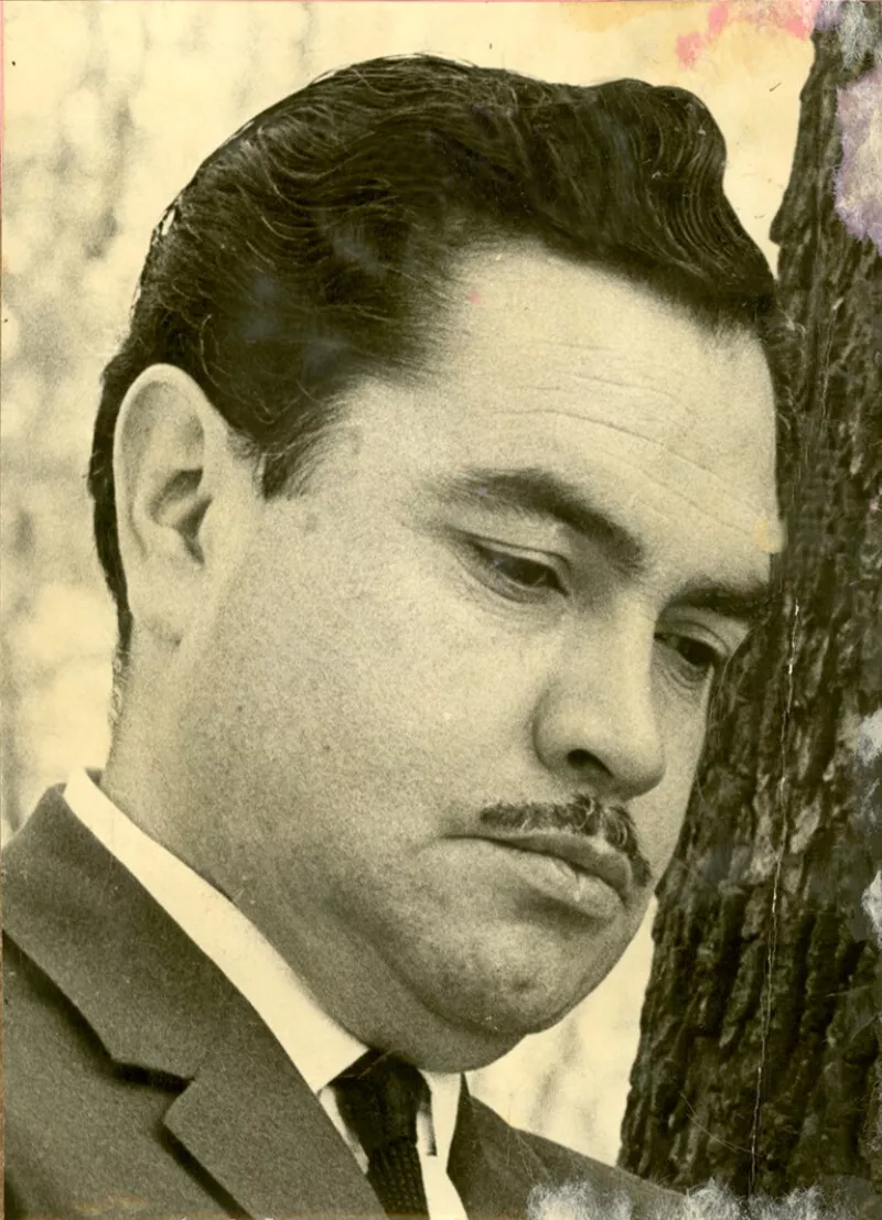 [Retrato de Edesio Alvarado]  [Fotografía].