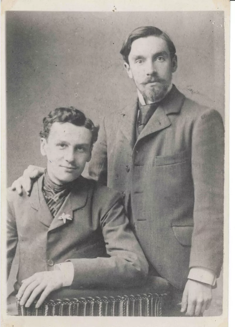 Augusto d'Halmar junto a Manuel Thomson  [Fotografía].