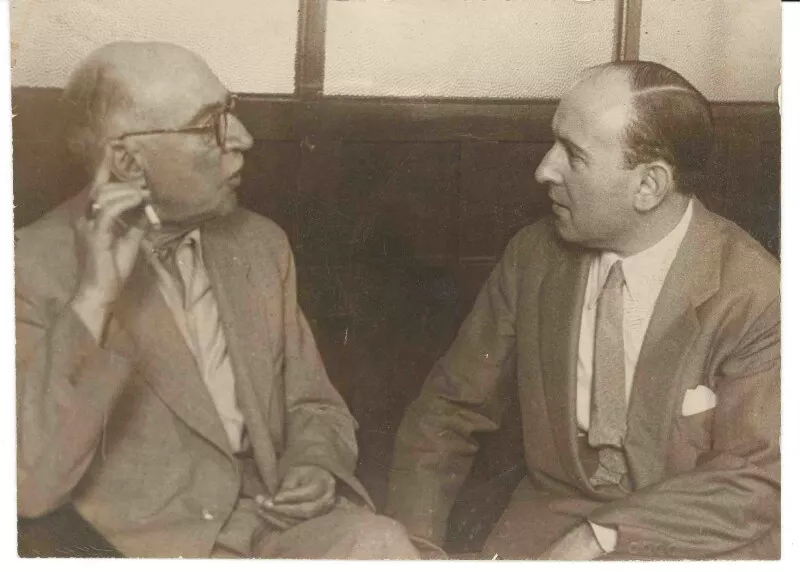 Eduardo Barrios  [Fotografía].