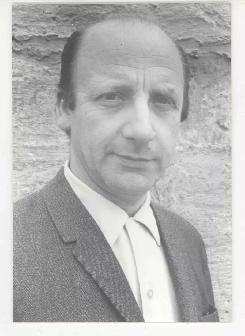 Alfonso Calderón  [fotografía].