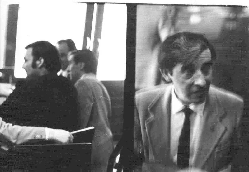 Rolando Cárdenas en el restaurant La Unión  [fotografía].