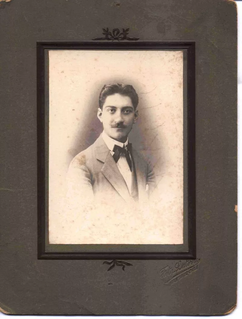 Armando Carrillo Ruedas  [fotografía].