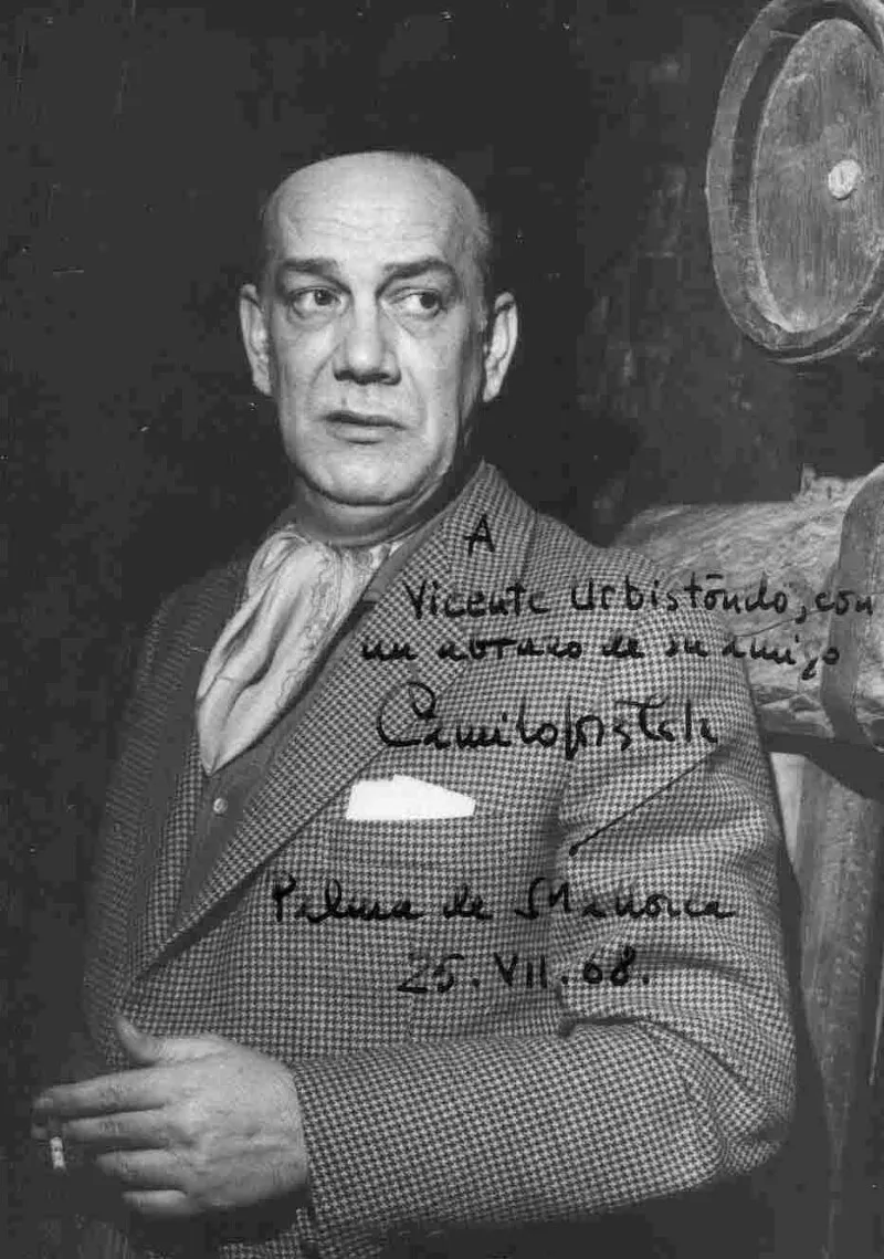 Camilo José Cela  [fotografía].