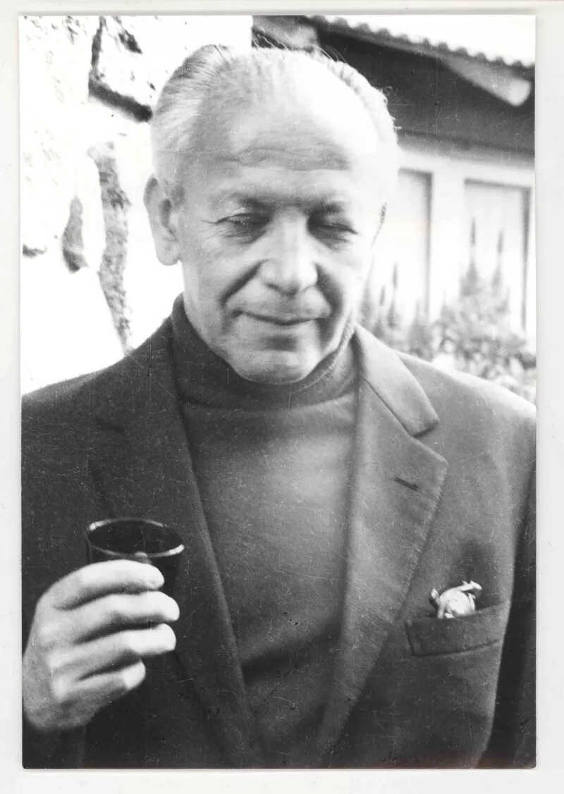 Humberto Díaz-Casanueva  [Fotografía].