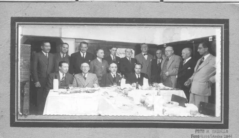 Restaurant ¨Premier¨  [Fotografía].