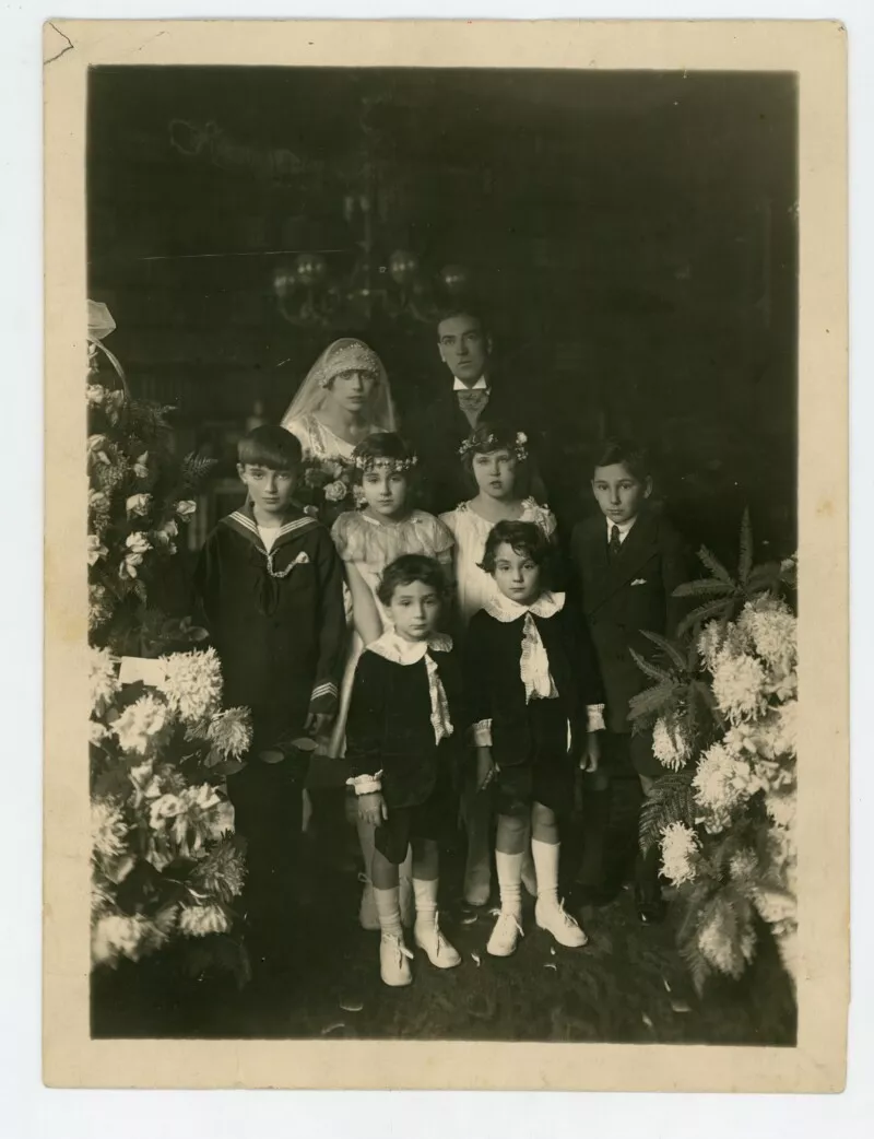 Retrato de matrimonio: Edith Larraín del Campo y Juan Casanova Vicuña  [Fotografía].