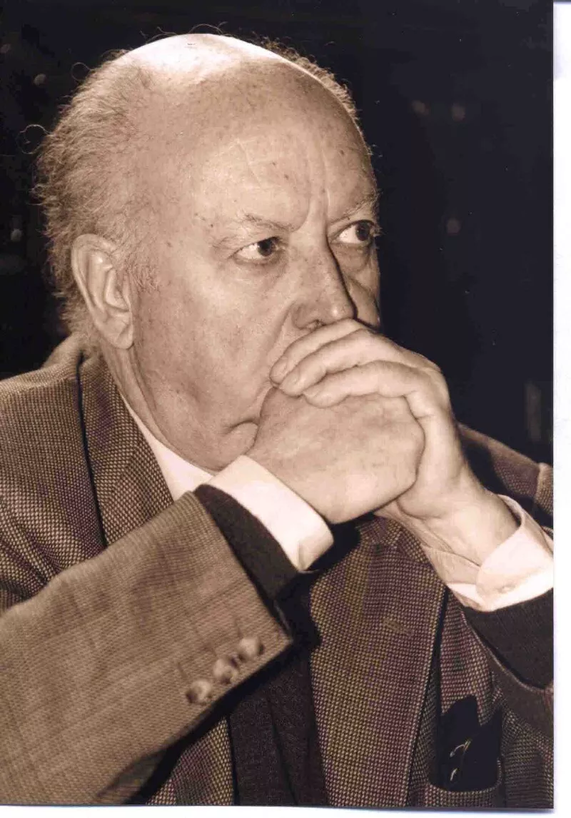 Jorge Edwards  [Fotografía].