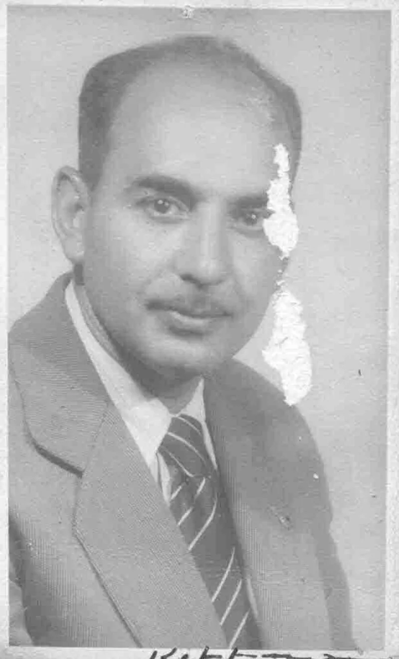 Raúl González Labbé  [Fotografía].