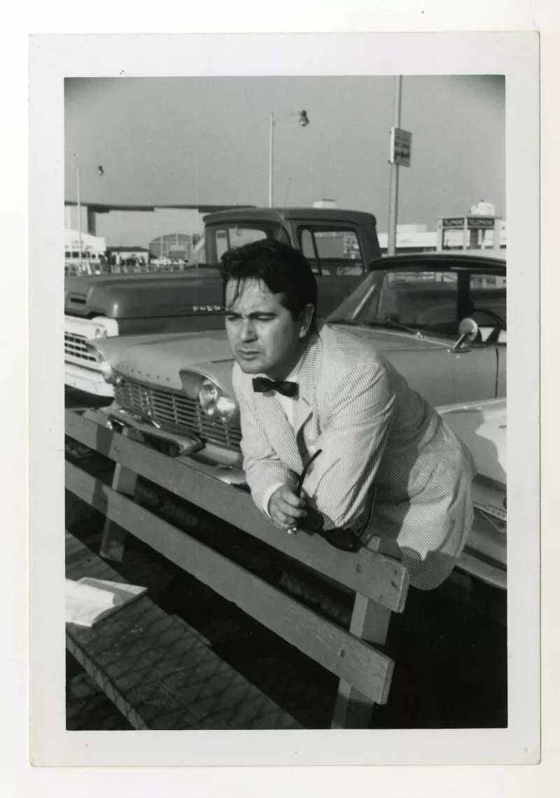 Enrique Lafourcade  [fotografía].