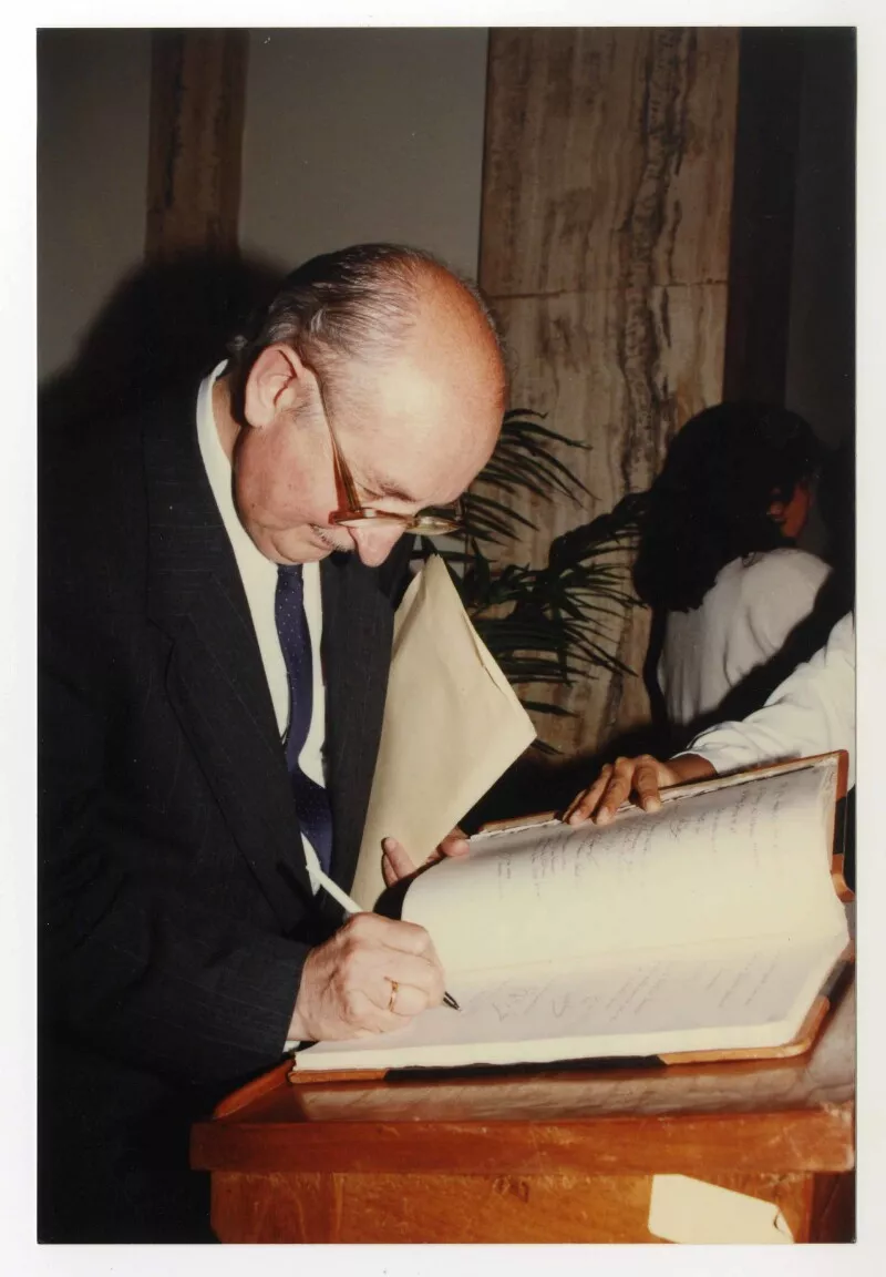 Pedro Lastra  [fotografía].