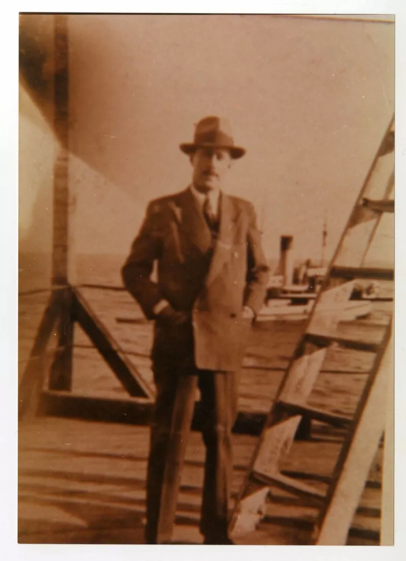 Mariano Latorre  [fotografía].