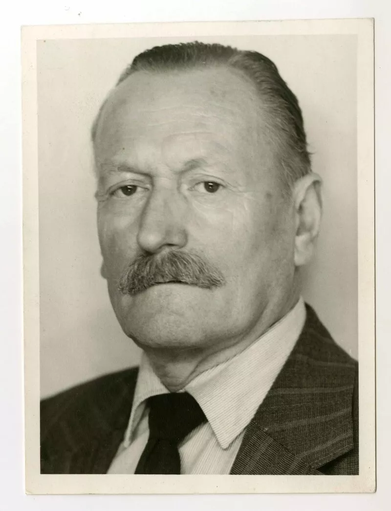 Nicolás Mihovilovic  [fotografía].