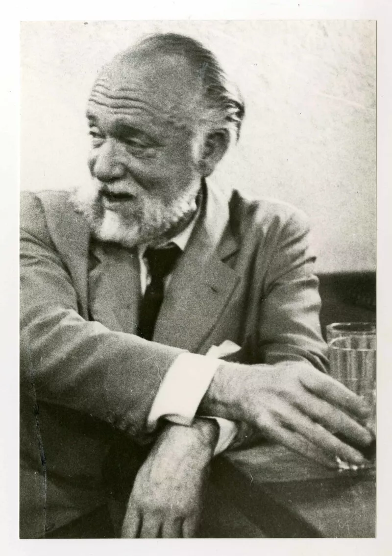 Eduardo Molina Ventura  [fotografía].