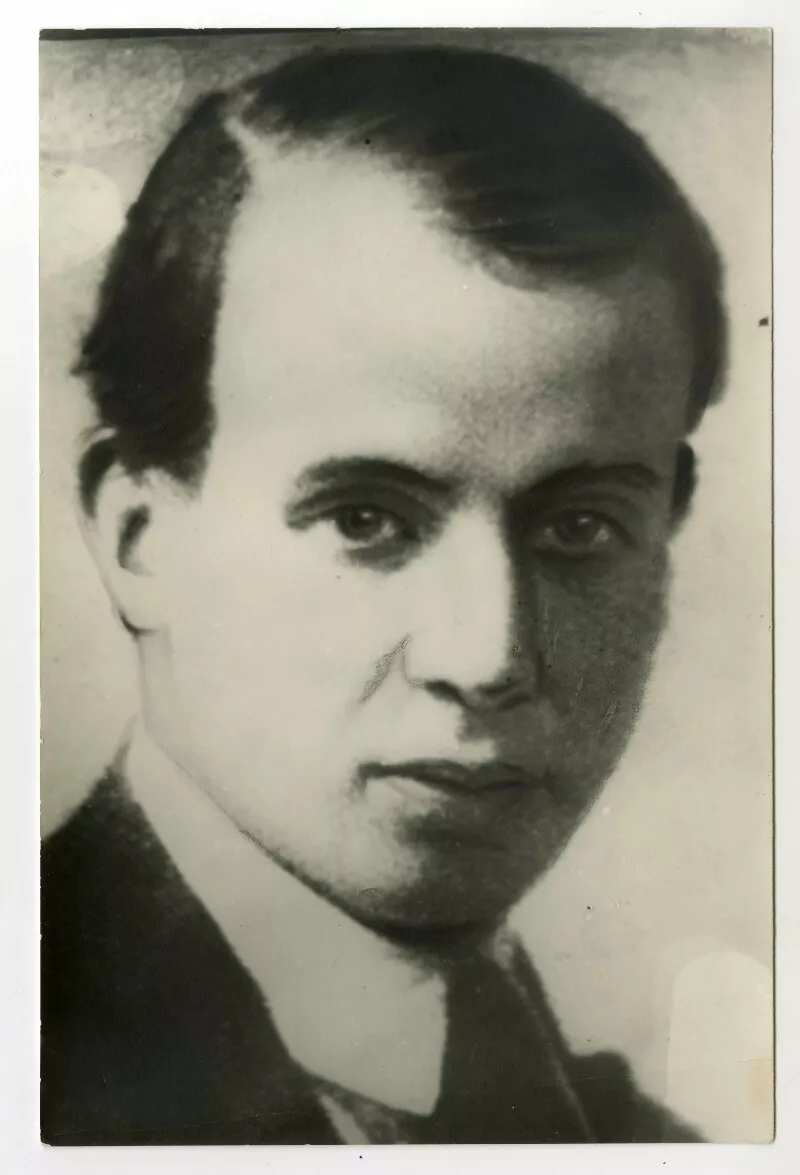 Salvador Reyes  [Fotografía].
