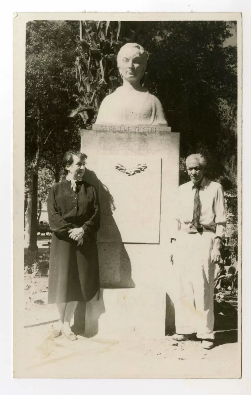 Laura Rodig  [Fotografía].