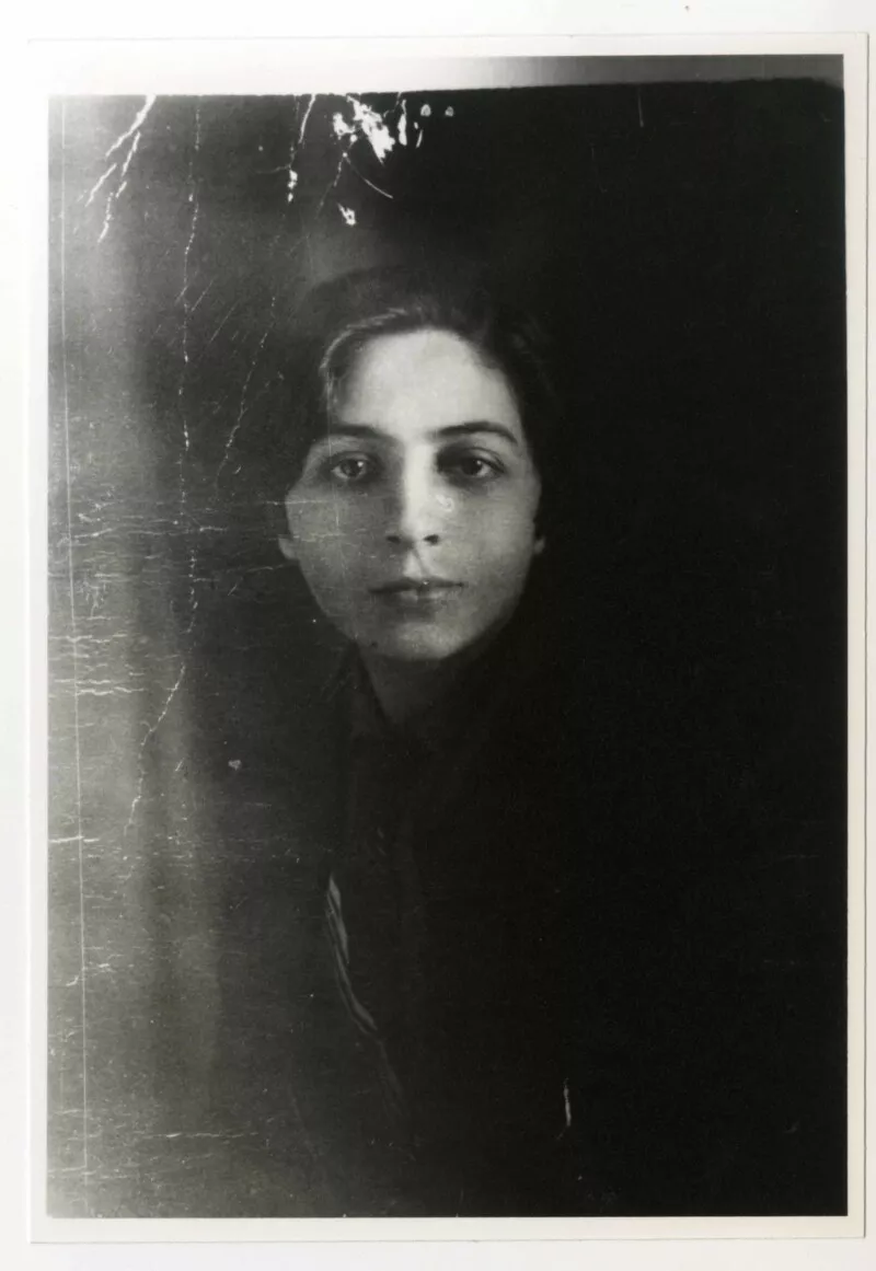 María Baeza  [Fotografía].