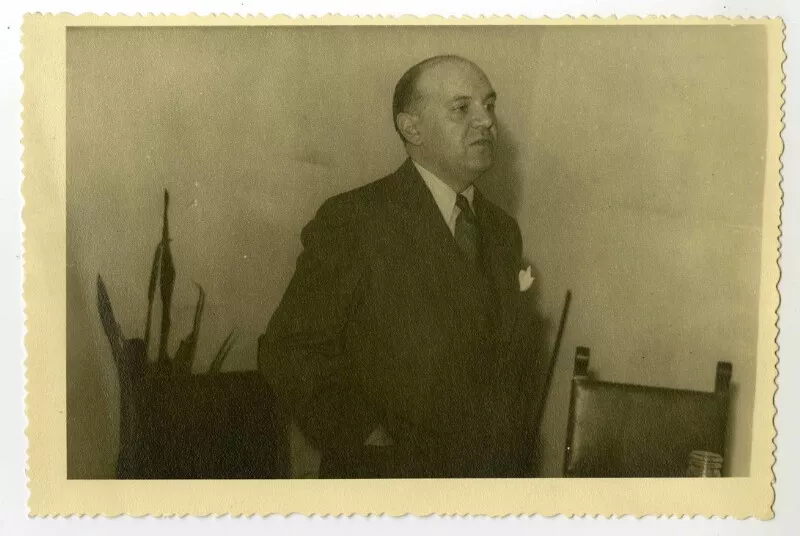 Raúl Silva Castro  [Fotografía].
