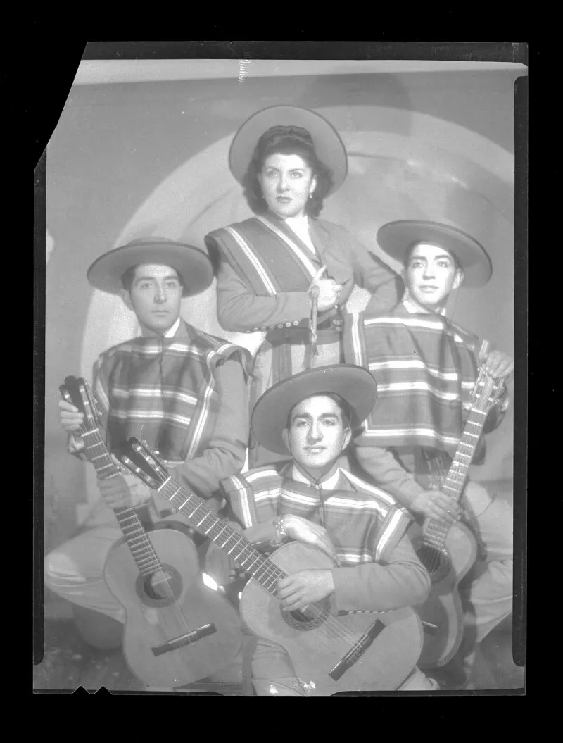 [Cuatro Hermanos Silva]  [fotografía] Alfredo Molina Lahitte.