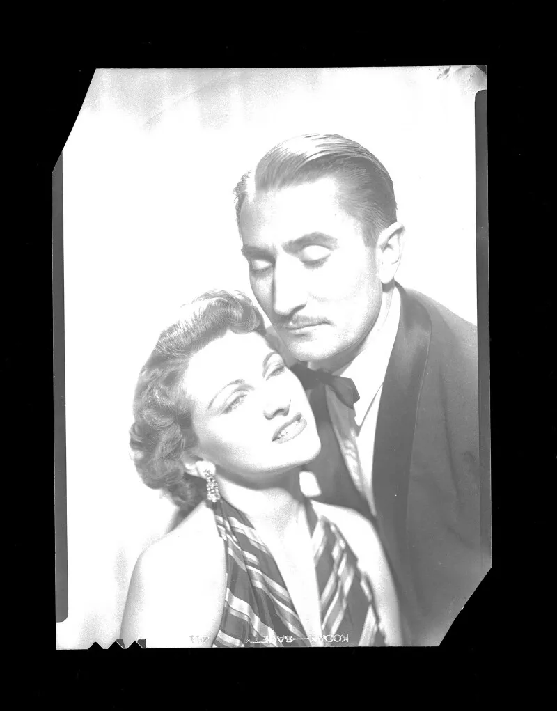 [Donato Roman Heitman y su mujer, Carmen Rivas González]  [fotografía] Alfredo Molina Lahitte.