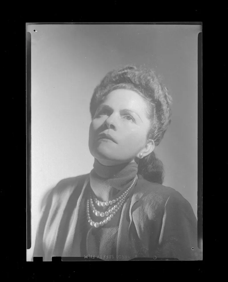 [Lucila Durán]  [fotografía] Alfredo Molina Lahitte.