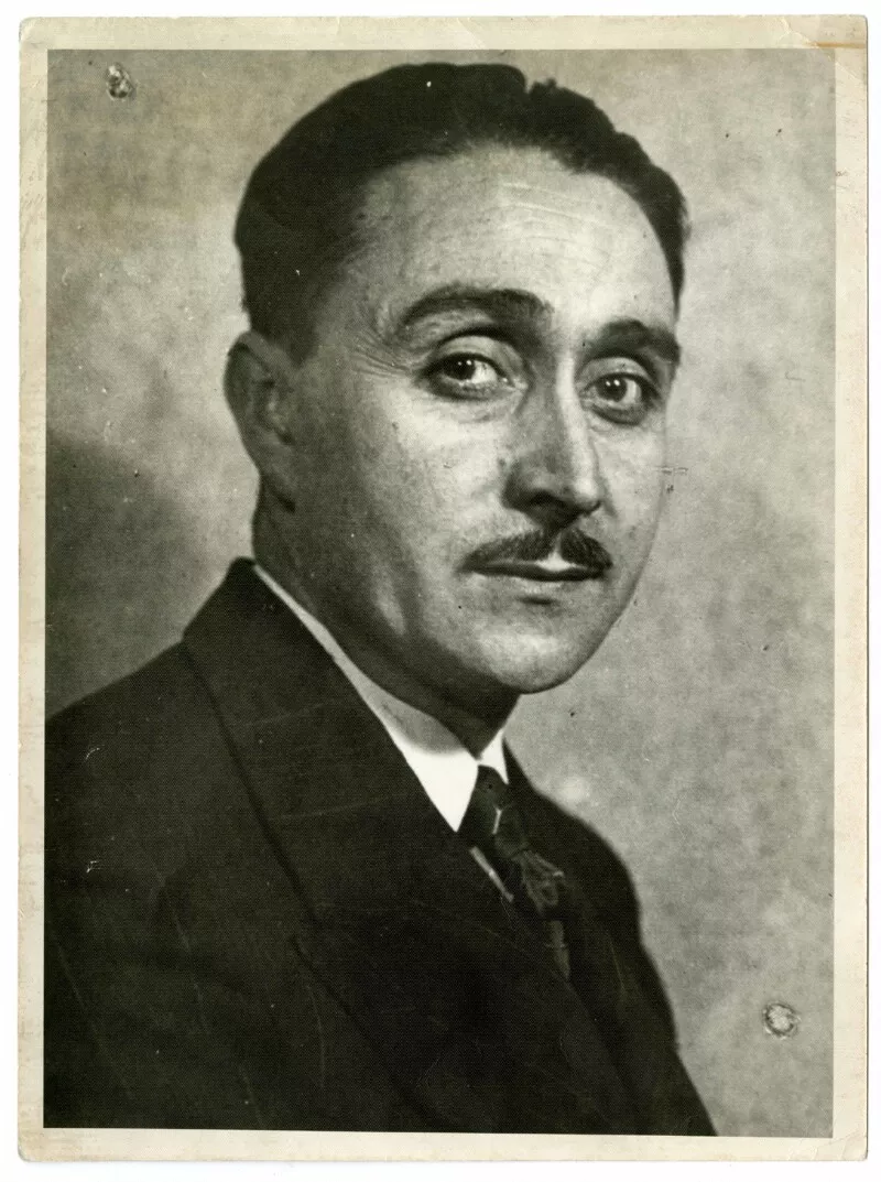 Oscar Castro  [fotografía].