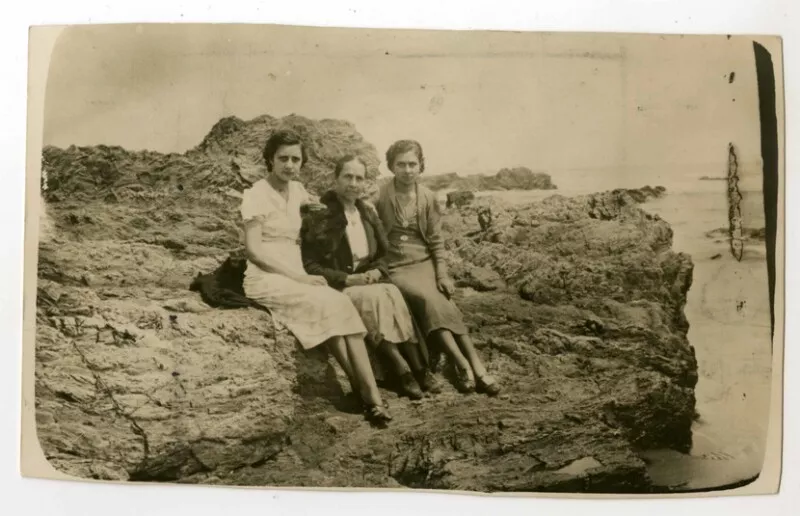 María Esperanza Zúñiga, Graciela y Elba Castro  [fotografía].