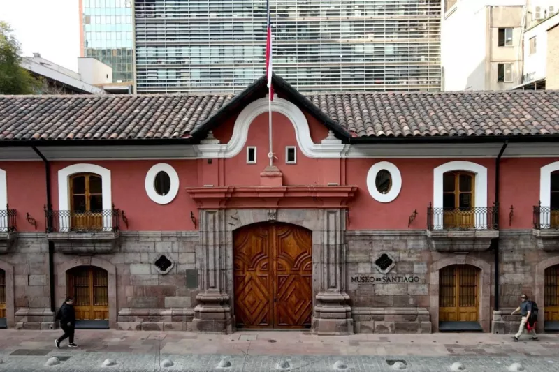 Museo de Santiago Casa Colorada